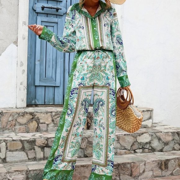 Coord set  Scarf Print Button Front Shirt & Wide Leg Pants - Picture 5 of 5